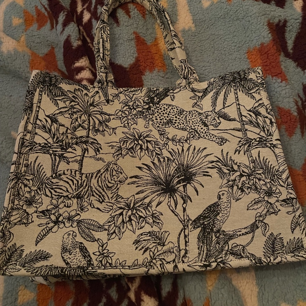 Hm book tote